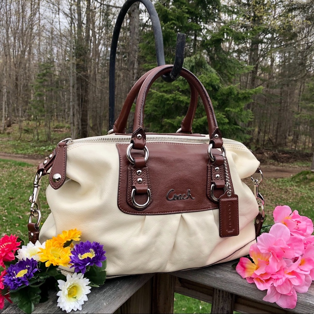 COACH LEATHER Handbag /Shoulder Tote. NEW!! WOW! - Picture 7 of 8